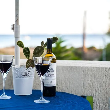 Apartment Dreams - Katelios,santa Barbara Katelios