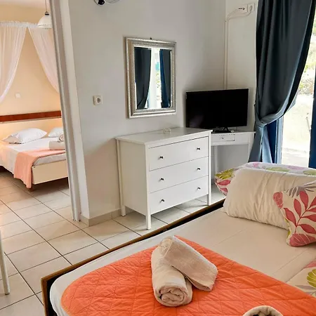 Apartment Dreams - Katelios,santa Barbara Katelios